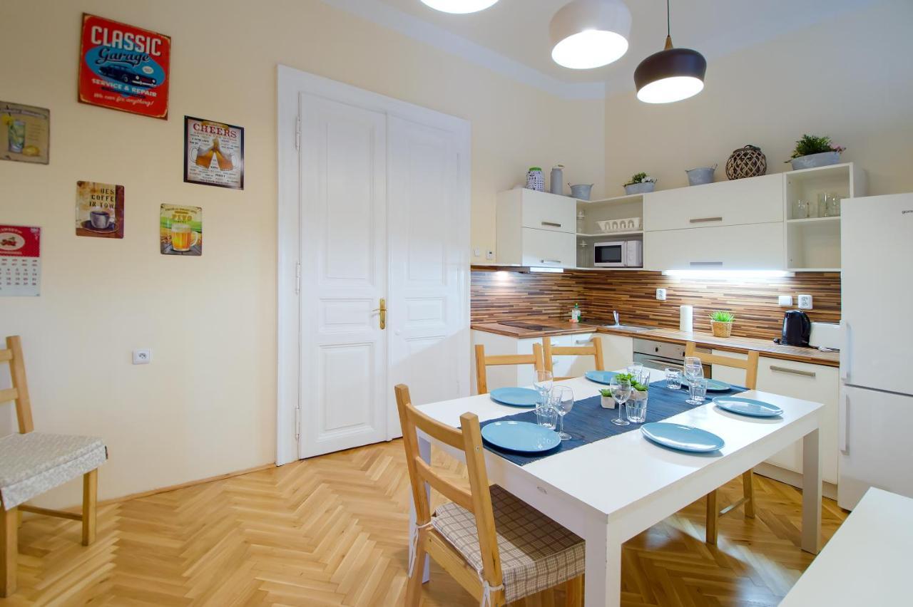 Center Legerova Apartamento *